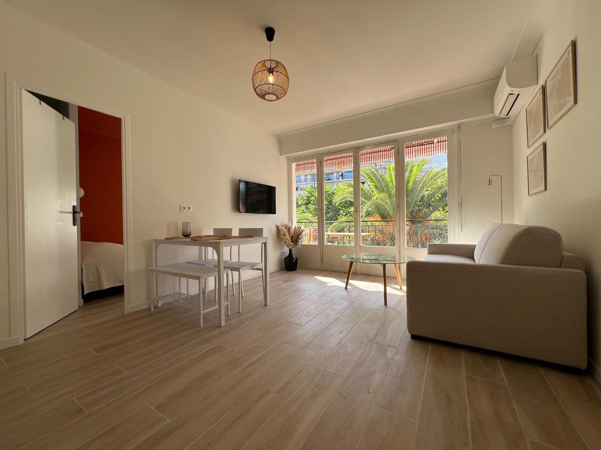 Magnifique T2 Proche Mer Et Ville Refait A Neuf Avec Terrasse Menton Kültér fotó